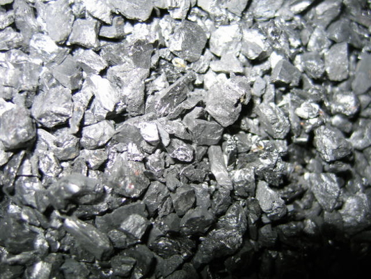 La bassa umidità ha calcinato il carbone di antracite appallottola l'additivo contento del carbonio di 93% C