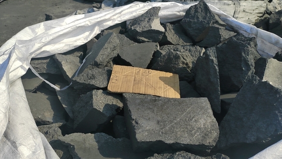 Colata su misura 80-200mm Coke di petrolio Combustibile Coke Block Carbon Block FC 98%