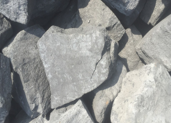 Carbonio fisso duro nero del minerale 100-150MM del coke del multi grado alto