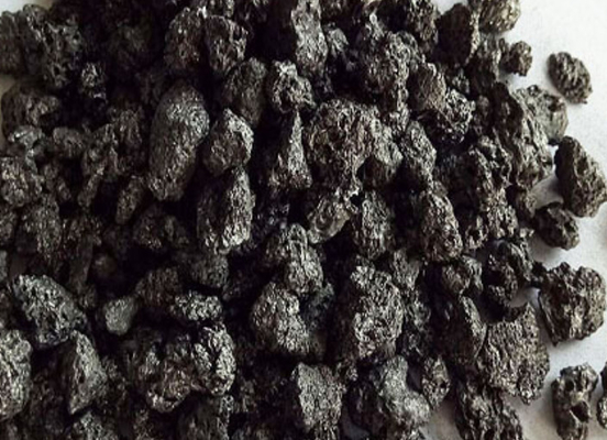 15 millimetri di Fc S di coke di pece basso d'altezza per la fusione d'acciaio, cenere bassa del coke del grado del combustibile